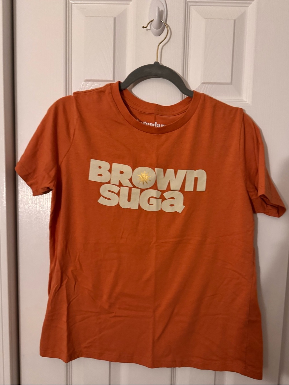 GUC Brown suga tee, size large